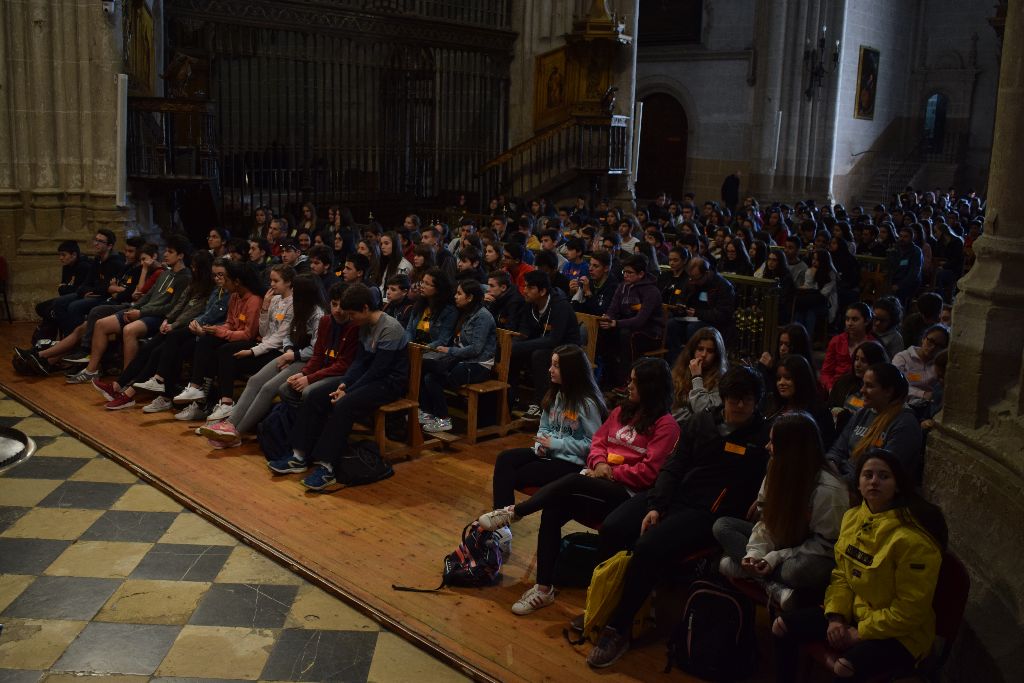 Más de 800 alumnos de religión participan en el encuentro regional de Palencia 4 encuentro-religion-5.jpg