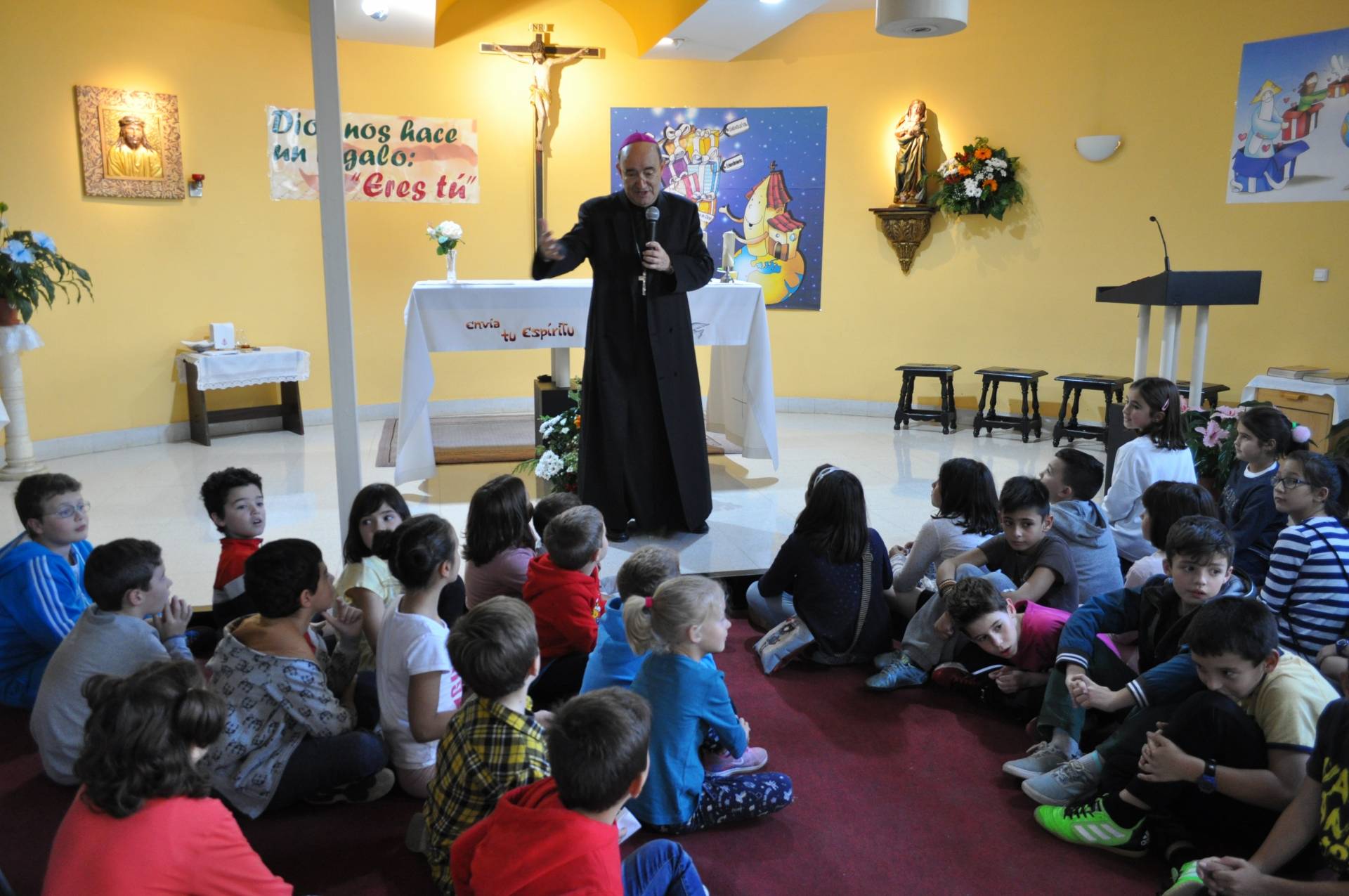 Visita pastoral a la parroquia del Espíritu Santo 1 espiritu santo burgos 1