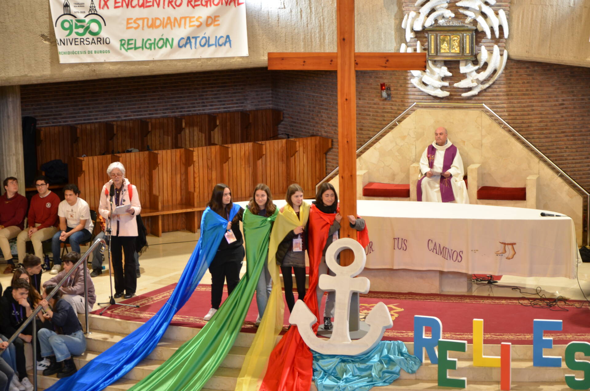 Más de 1.200 estudiantes de la escuela pública de Castilla y León reivindican en Burgos el valor de la asignatura de Religión 3 estudiantes-escuela-publica-castilla-leon-burgos-valor-religion_00025