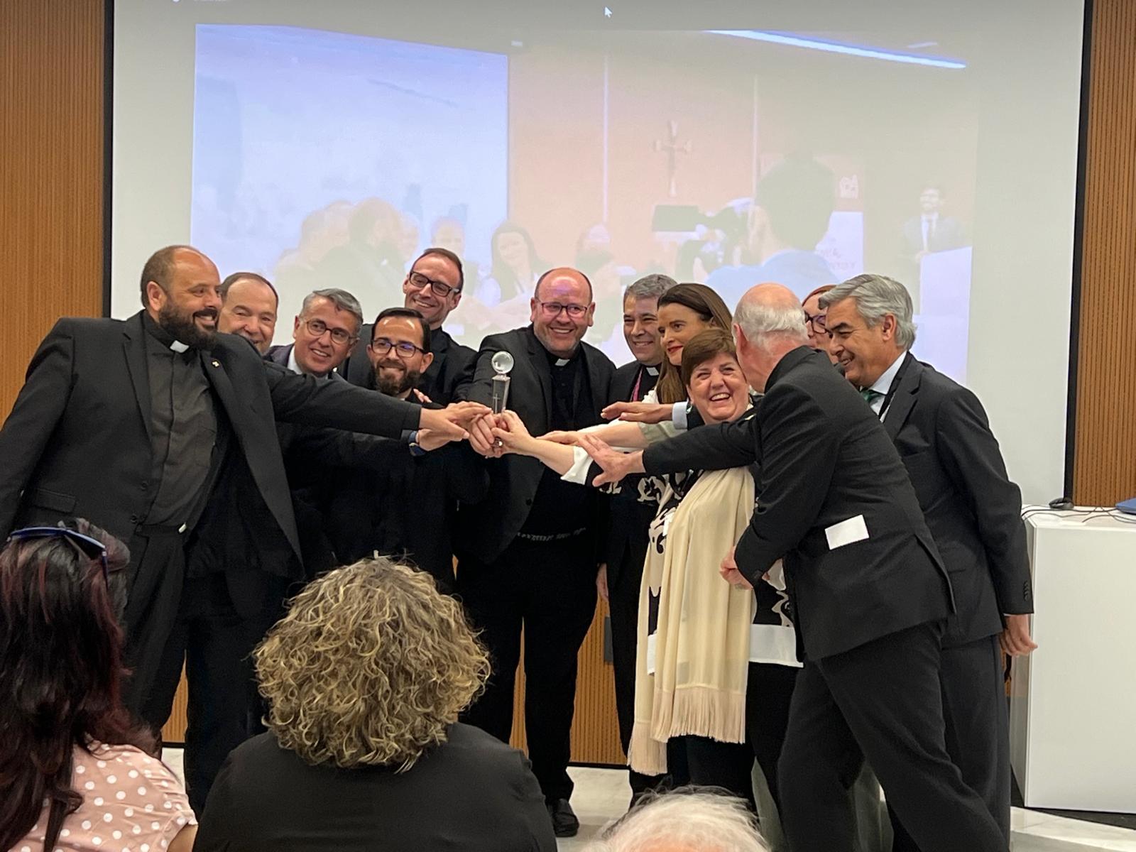 La CEE reconoce el trabajo de la archidiócesis de Burgos en la iniciativa 'Expedición 4.0 al Medievo' 1 La CEE reconoce el trabajo de la archidiócesis de Burgos con un premio a la iniciativa 'Exposición 4.0 al Medievo'