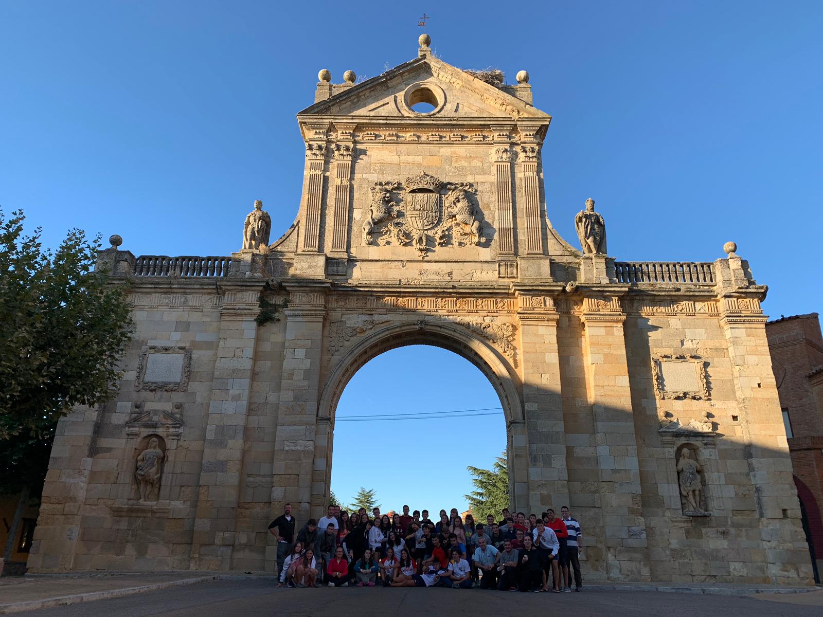 El Camino de Santiago engancha a medio centenar de adolescentes 2 fa73db13-80af-4ecb-bfad-ea6865ff03d8
