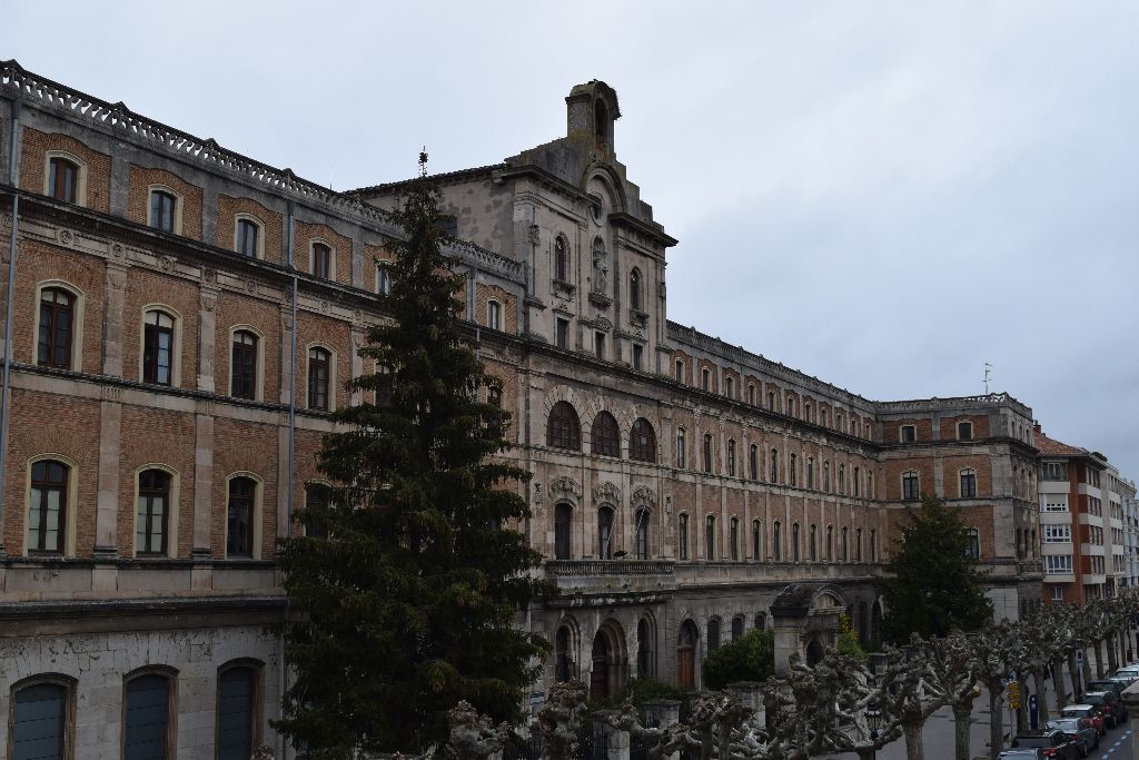 El Instituto Superior de Ciencias Religiosas «San Jerónimo» imparte el segundo curso de Bachiller 1 facultad-teologia-burgos.jpg