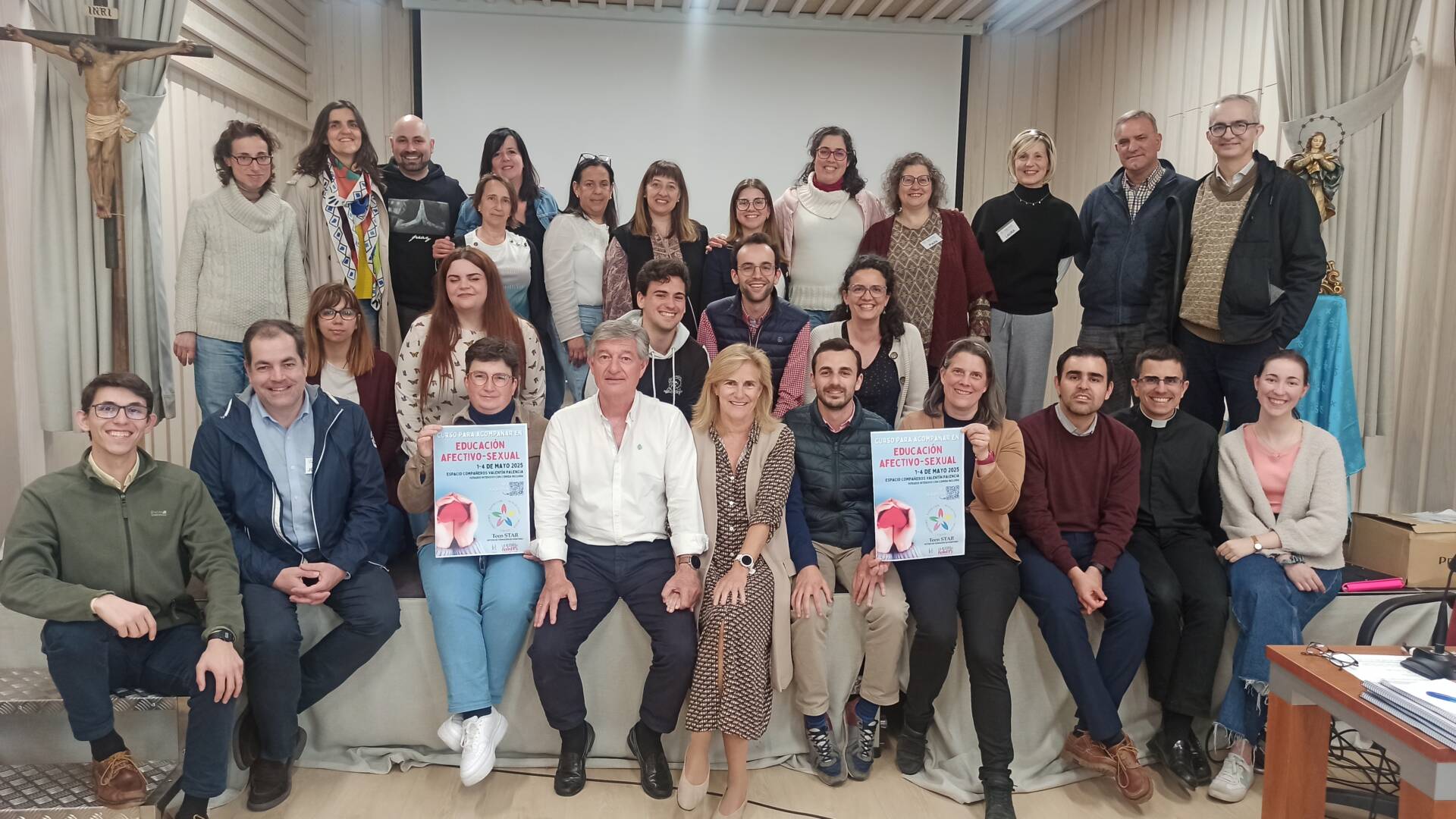 Familia y Vida organiza el primer curso del programa Teen STAR en Burgos 3 familia-vida-primer-curso-del-programa-teen-STAR-burgos_03