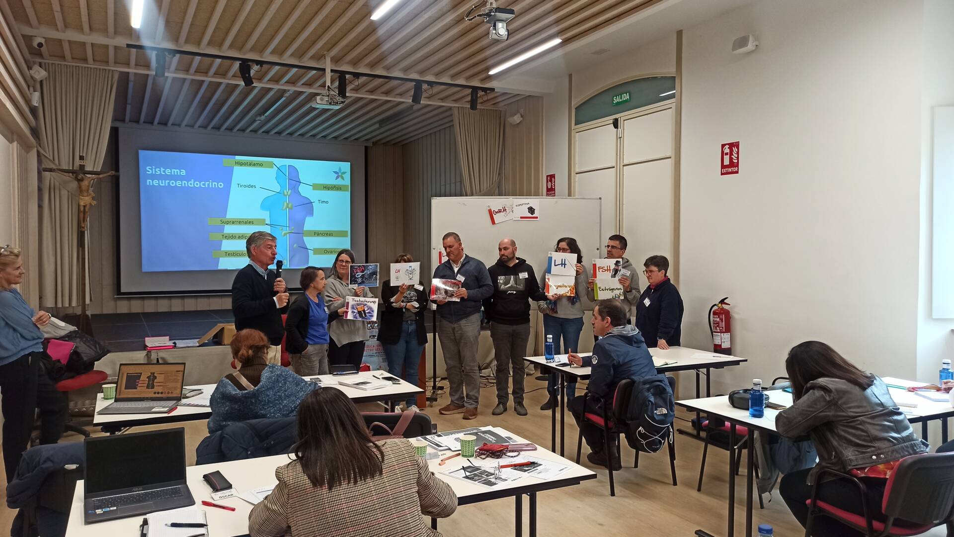 Familia y Vida organiza el primer curso del programa Teen STAR en Burgos 7 familia-vida-primer-curso-del-programa-teen-STAR-burgos_07