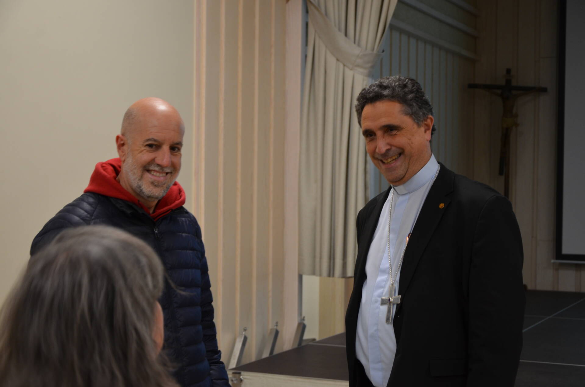 Mons. García Cadiñanos aborda el papel de los 'cristianos en medio del mundo' 6 Mons. García Cadiñanos aborda el papel de los 'cristianos en medio del mundo'