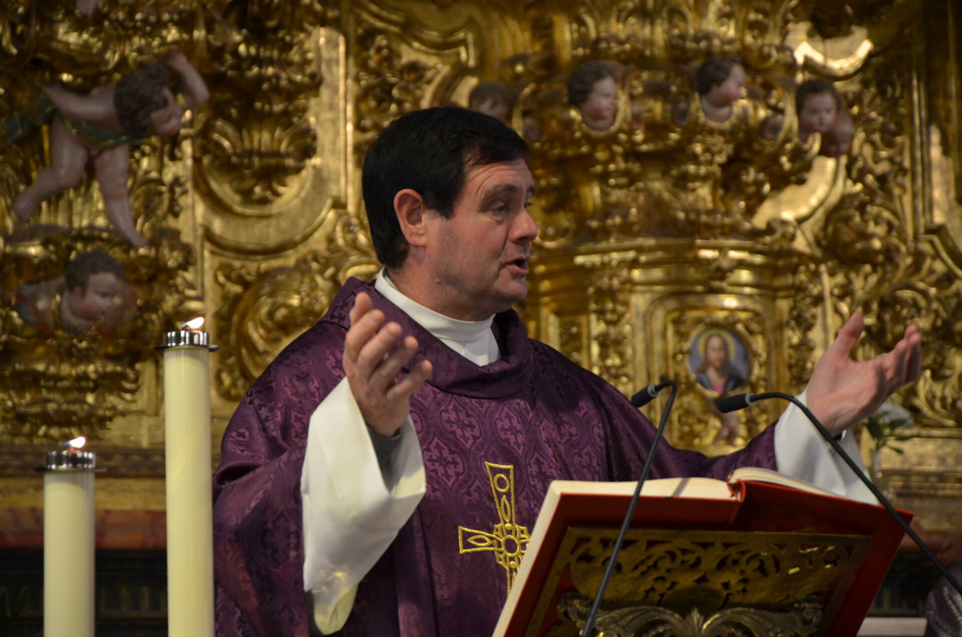 «La educación es una de las formas más altas de caridad cristiana» 5 fidel-herráez-jubileo-docentes-catedral-burgos_00003