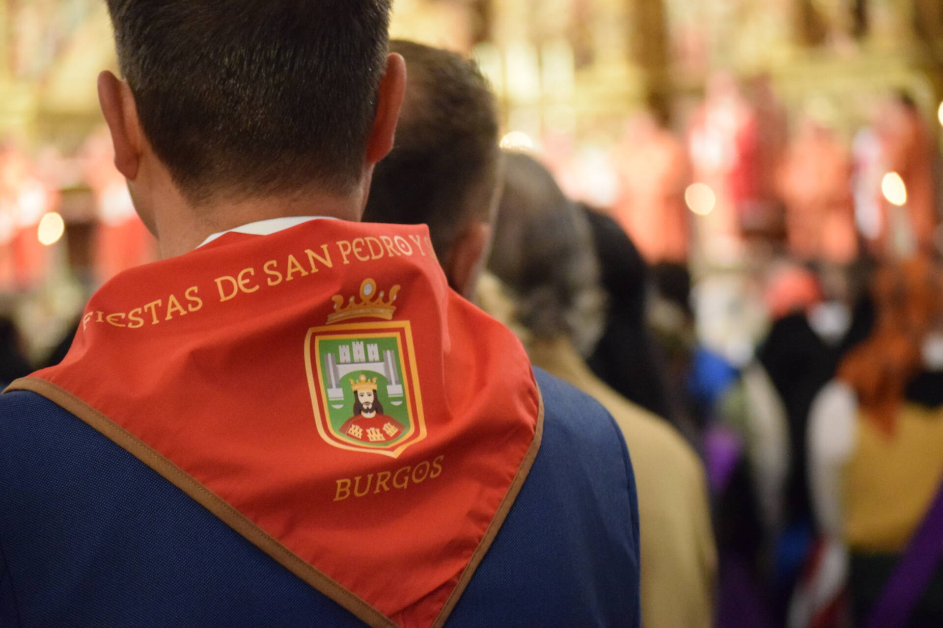 Las fiestas nos ayudan a «dedicarnos los unos a los otros» y a «descansar honestamente del trabajo» 6 fiestas Burgos ofrenda flores santa maría la mayor