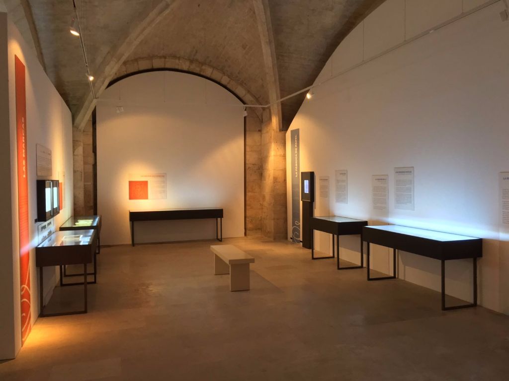 La catedral acoge una exposición sobre filigranas y marcas de agua en documentos de papel 4 filigranas-papel.jpeg