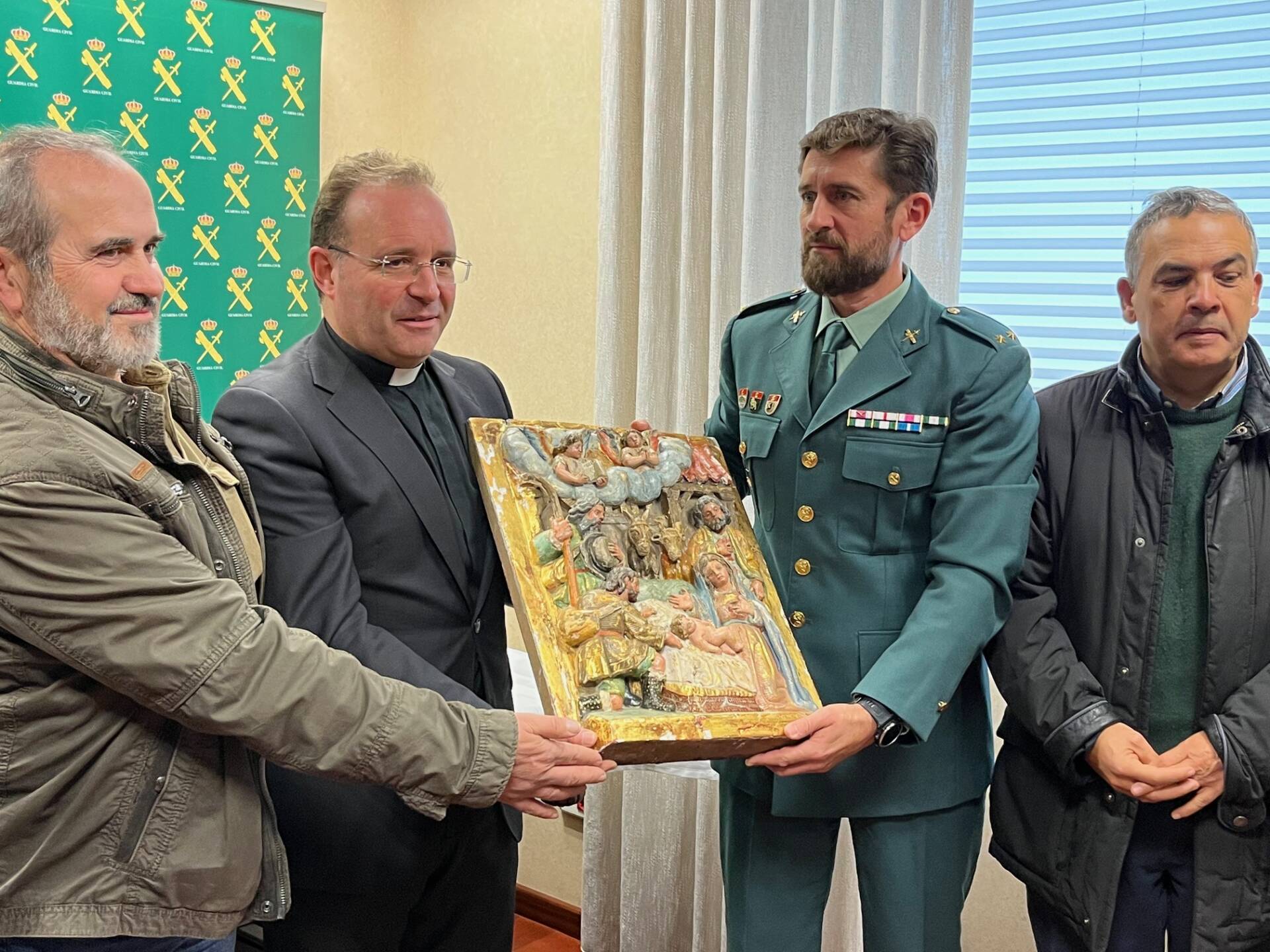 Recuperadas dos obras robadas de la Ermita "Virgen del Castillo" de Las Hormazas 9 foto11