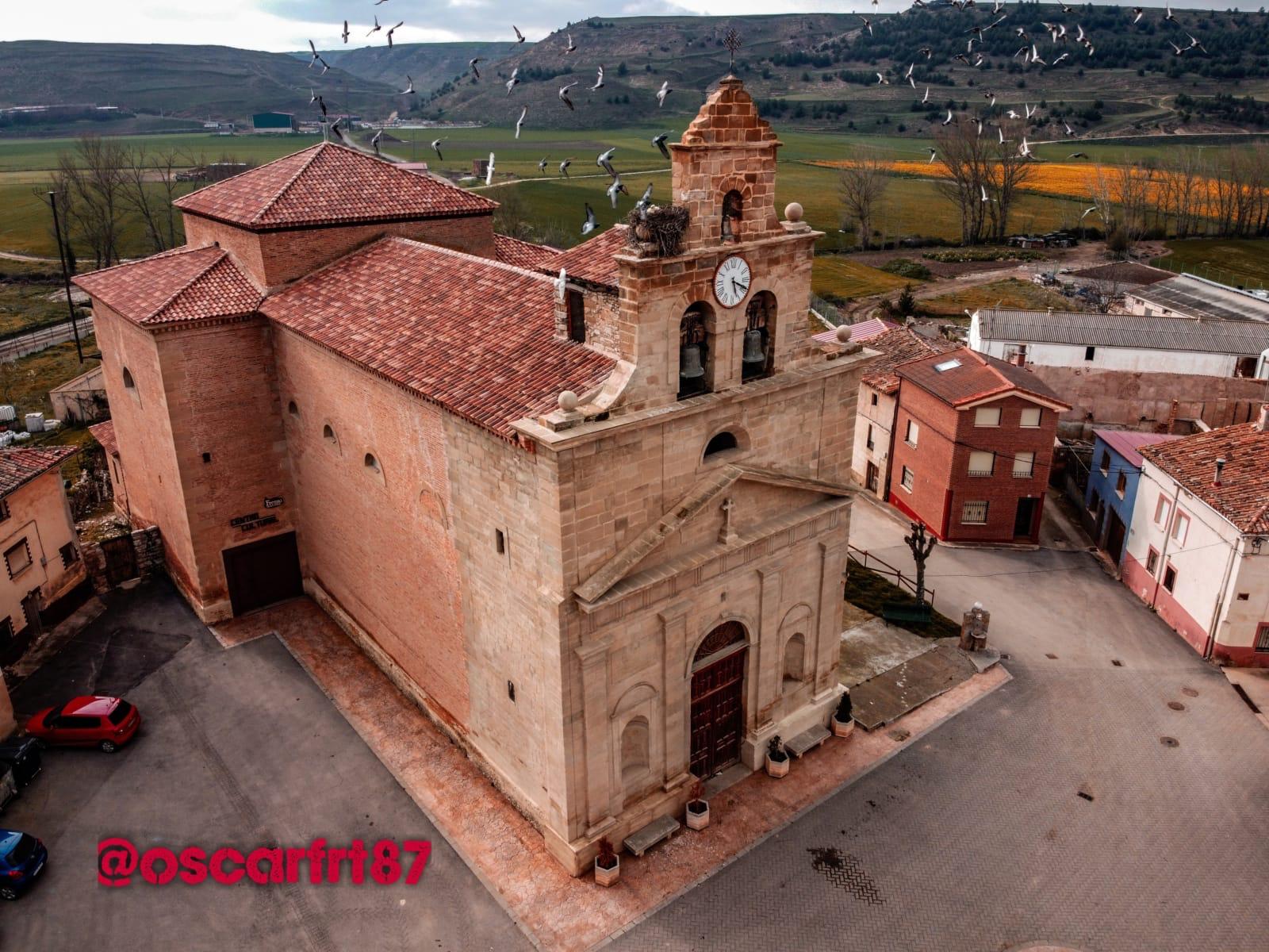 Mensajes de esperanza desde el campanario de la iglesia 1 Fresno de Río Tirón