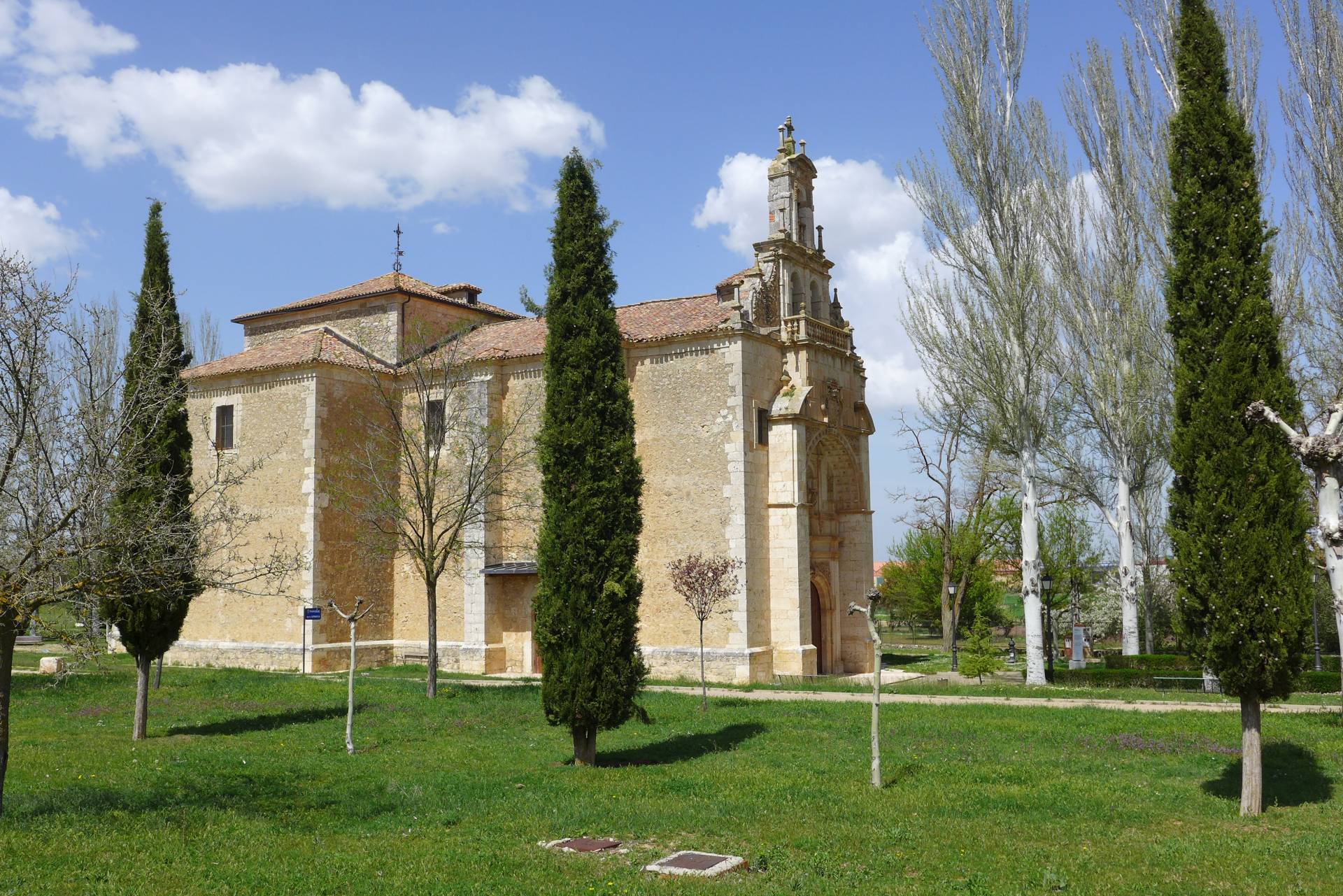 El Supremo confirma a la Iglesia como propietaria de la ermita de Fuentespina 1 fuentespina padre eterno_1