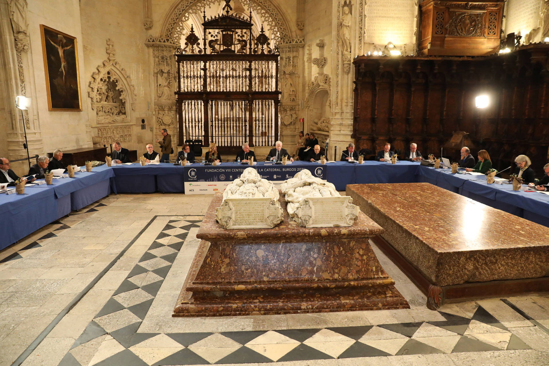 La Fundación VIII Centenario donará a Cáritas los 71.000 euros resultantes de su liquidación 2 fundación catedral caritas