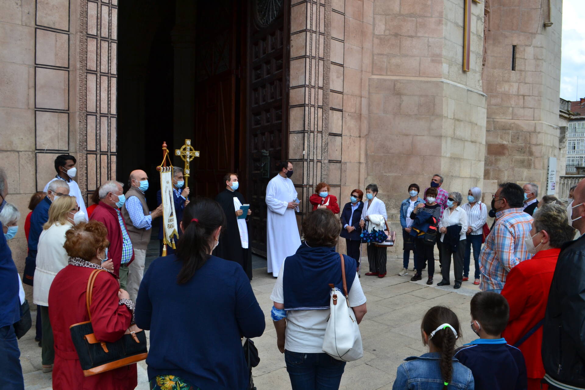 Avivan las peregrinaciones a la Catedral 3 gRUPO