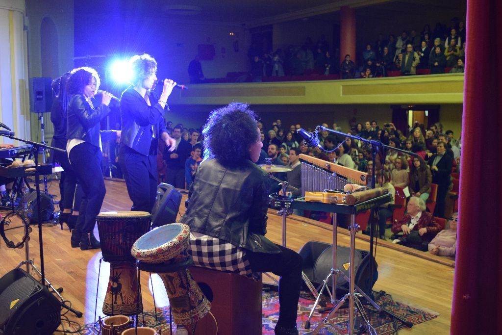 Música para «infundir el valor de la fraternidad universal» 36 gen-verde36.jpg