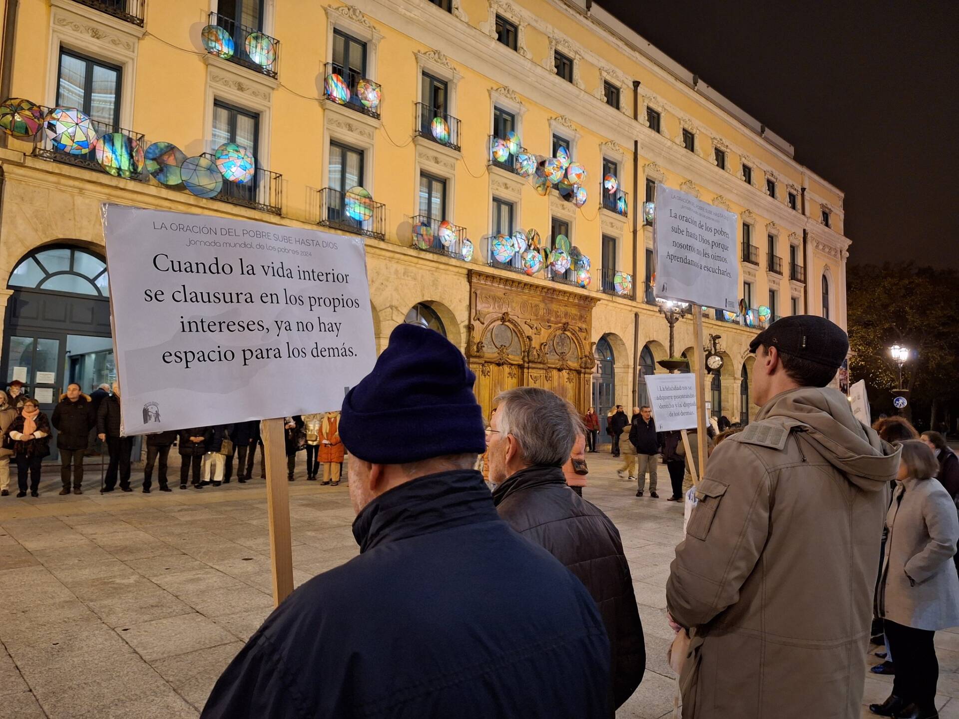 Formación Sociopolítica realiza un gesto público en la Jornada Mundial de los Pobres 1 Formación Sociopolítica realiza un gesto público en la Jornada Mundial de los Pobres