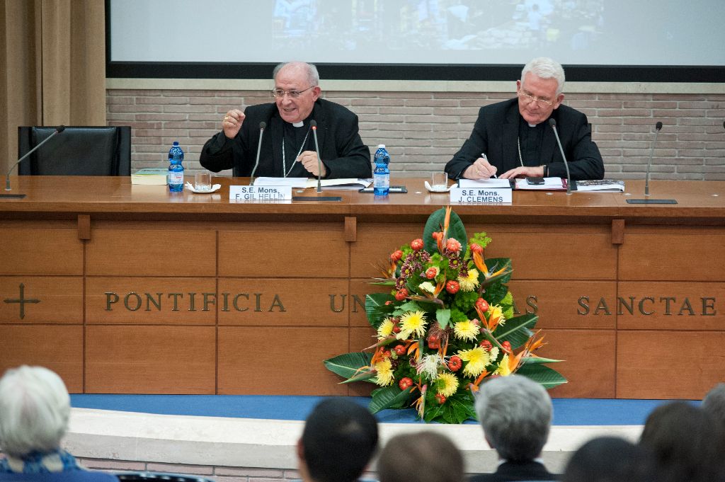 Francisco Gil Hellín presenta en Roma sus últimas publicaciones sobre el Vaticano II 1 gil-hellin.jpg