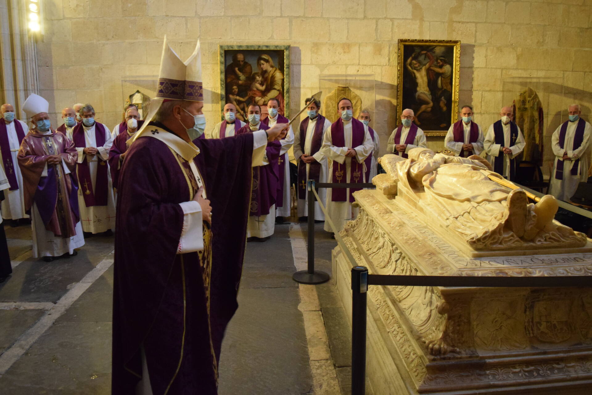 El clero diocesano reza por sus hermanos difuntos del presbiterio 7 hermanos difuntos