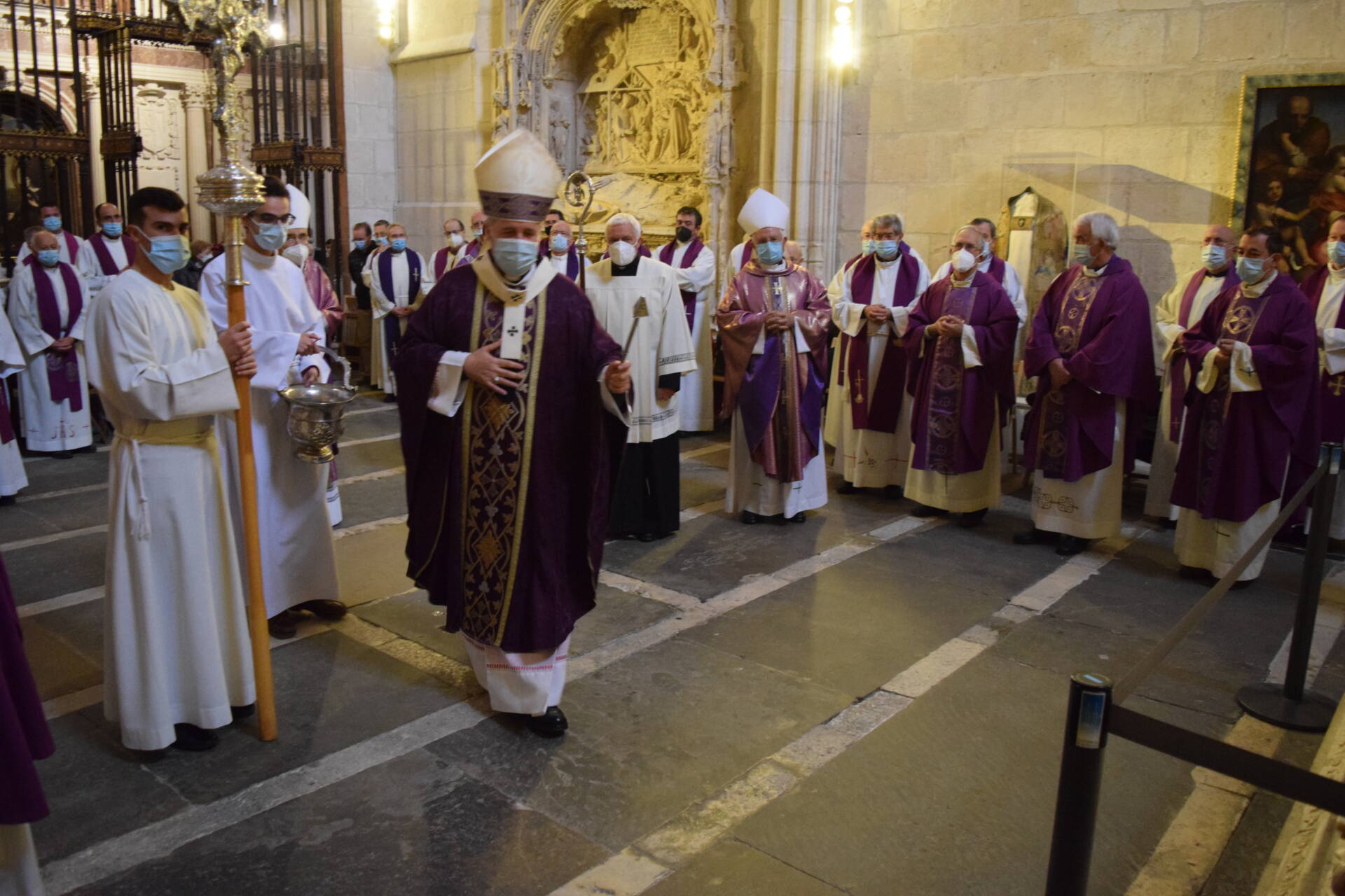 El clero diocesano reza por sus hermanos difuntos del presbiterio 6 hermanos difuntos