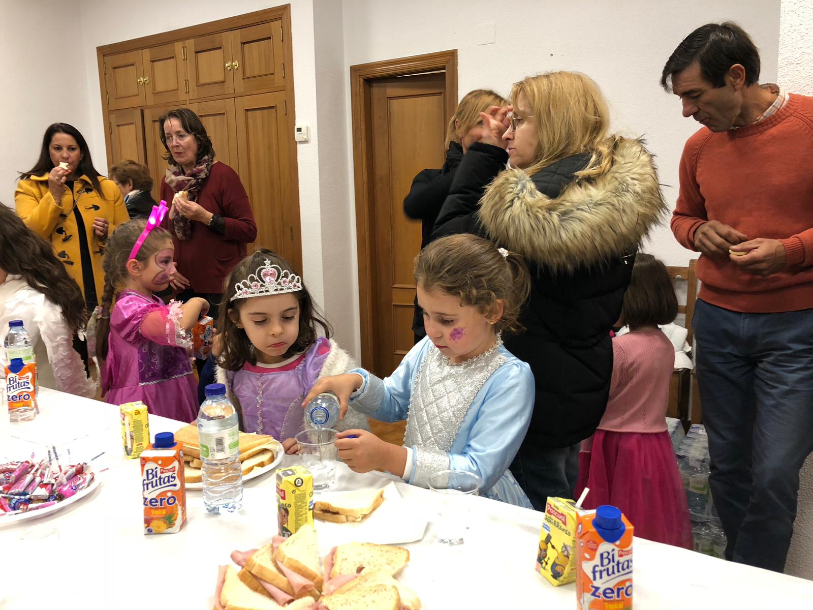Los niños de Aranda recuerdan a los santos con la fiesta de «Holywins» 2 holywins 4