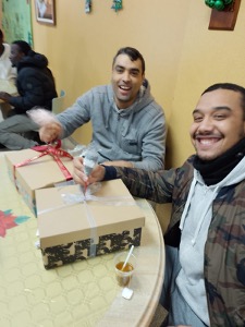 La tradición navideña de 'les boîtes de Noël' francesas llega a Quintanadueñas 8 La tradición navideña de 'les boîtes de Noël' francesas llega a Quintanadueñas