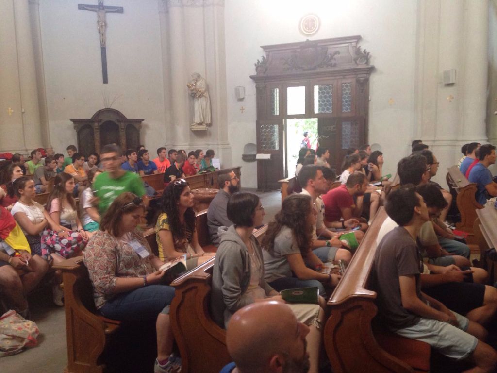 Los jóvenes burgaleses de la JMJ descubren Praga 8 img-20160720-wa0007.jpg