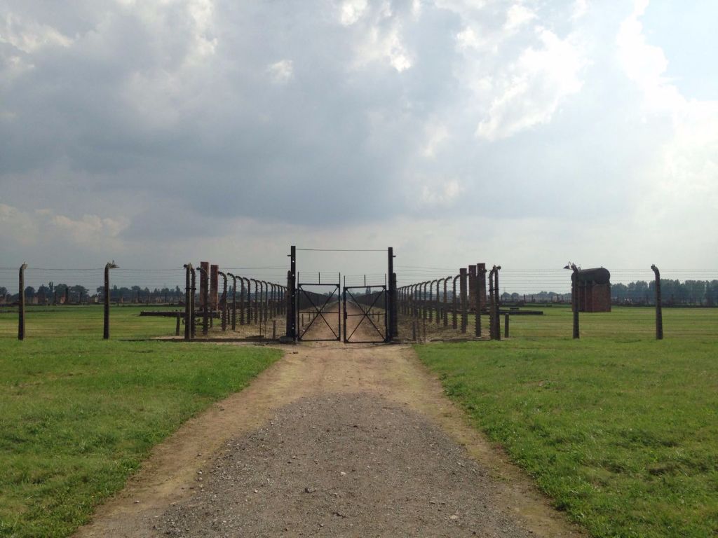 Una sobrecogedora visita a los campos de concentración de Auschwitz 11 img-20160726-wa0013.jpg