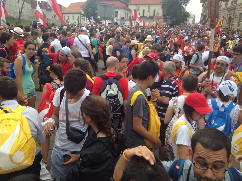 Jóvenes de todo el mundo llegan a Cracovia 2 img-20160727-wa0016.jpg