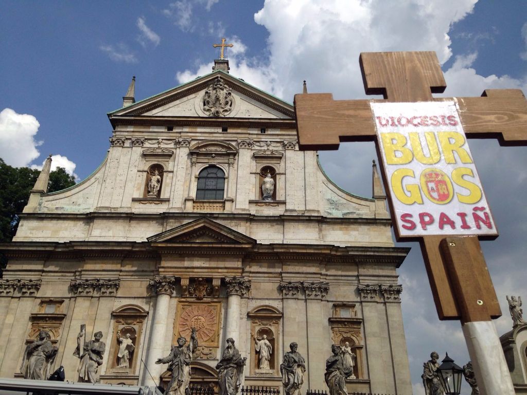 Jóvenes de todo el mundo llegan a Cracovia 10 img-20160727-wa0028.jpg