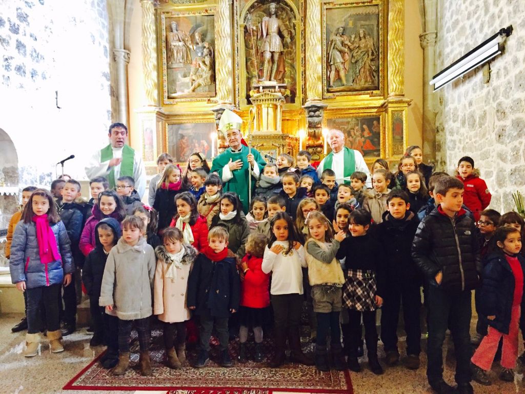 El arzobispo visita Villayerno, Villímar y San Juan Pablo II 7 img-20170117-wa0005.jpg