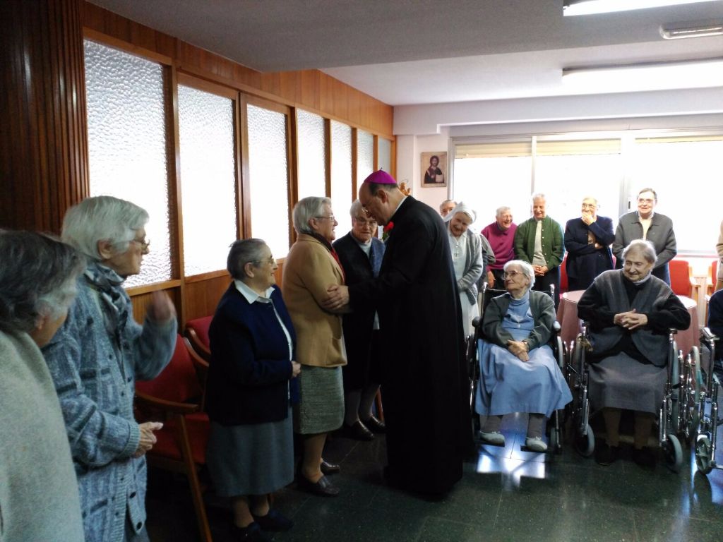 El arzobispo visita Villayerno, Villímar y San Juan Pablo II 5 img-20170117-wa0006.jpg