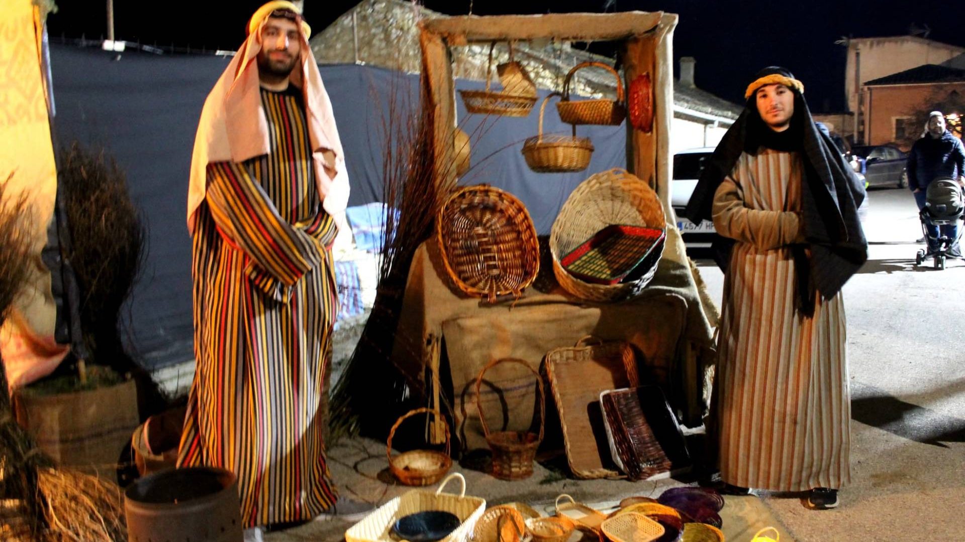 La magia de la Navidad «cobra vida» en la cabalgata de Torregalindo 14 La magia de la Navidad «cobra vida» en la cabalgata de Torregalindo