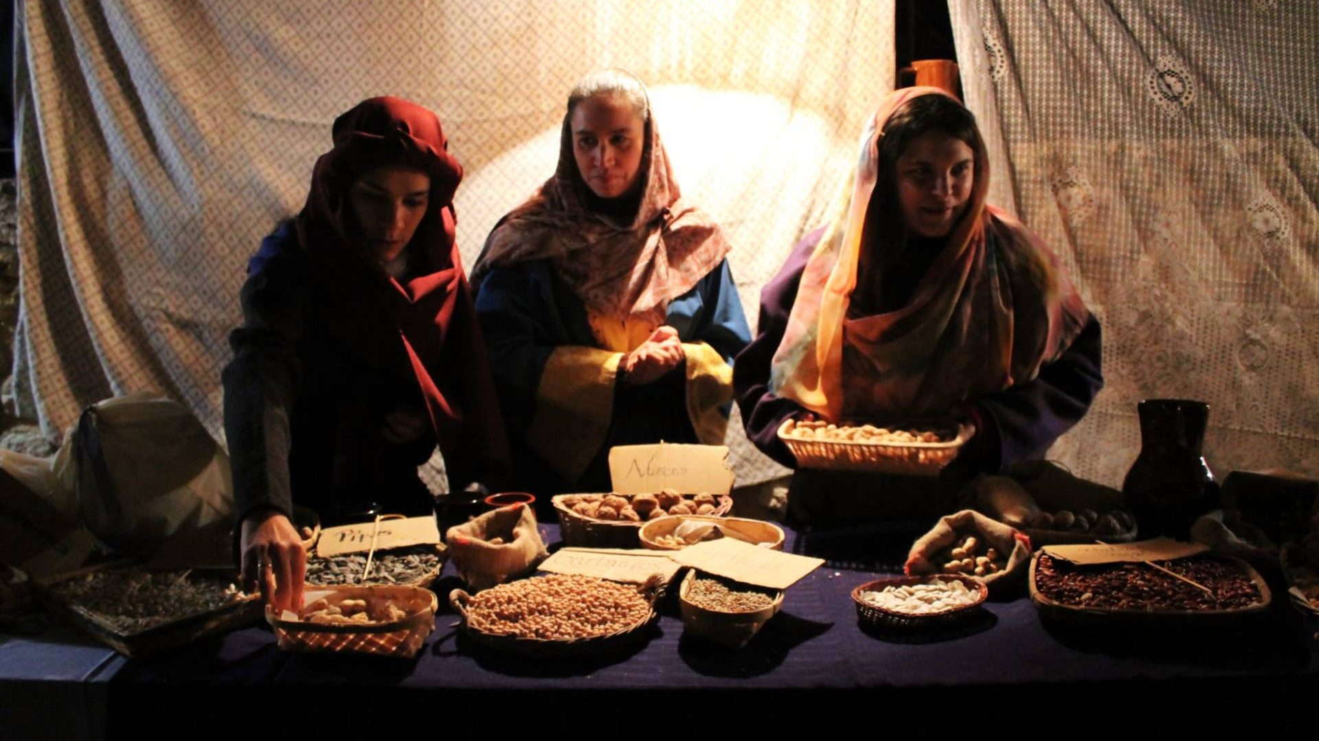 La magia de la Navidad «cobra vida» en la cabalgata de Torregalindo 18 La magia de la Navidad «cobra vida» en la cabalgata de Torregalindo