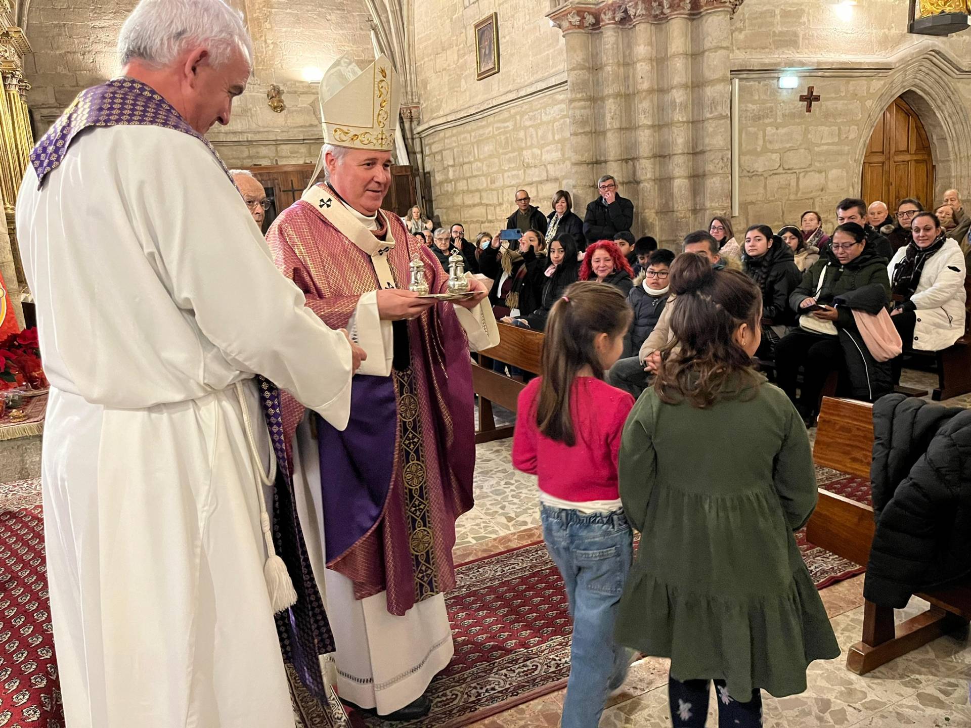 El arzobispo continúa con su visita pastoral en la Real y Antigua de Gamonal 6 El arzobispo continúa con su visita pastoral en la Real y Antigua de Gamonal