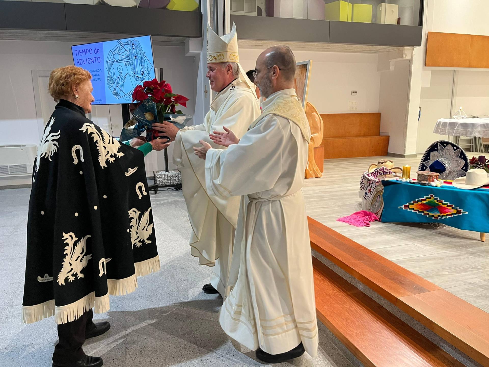 El arzobispo celebra con la comunidad mexicana la fiesta de la Virgen de Guadalupe 8 El arzobispo celebra con la comunidad mexicana la fiesta de la Virgen de Guadalupe