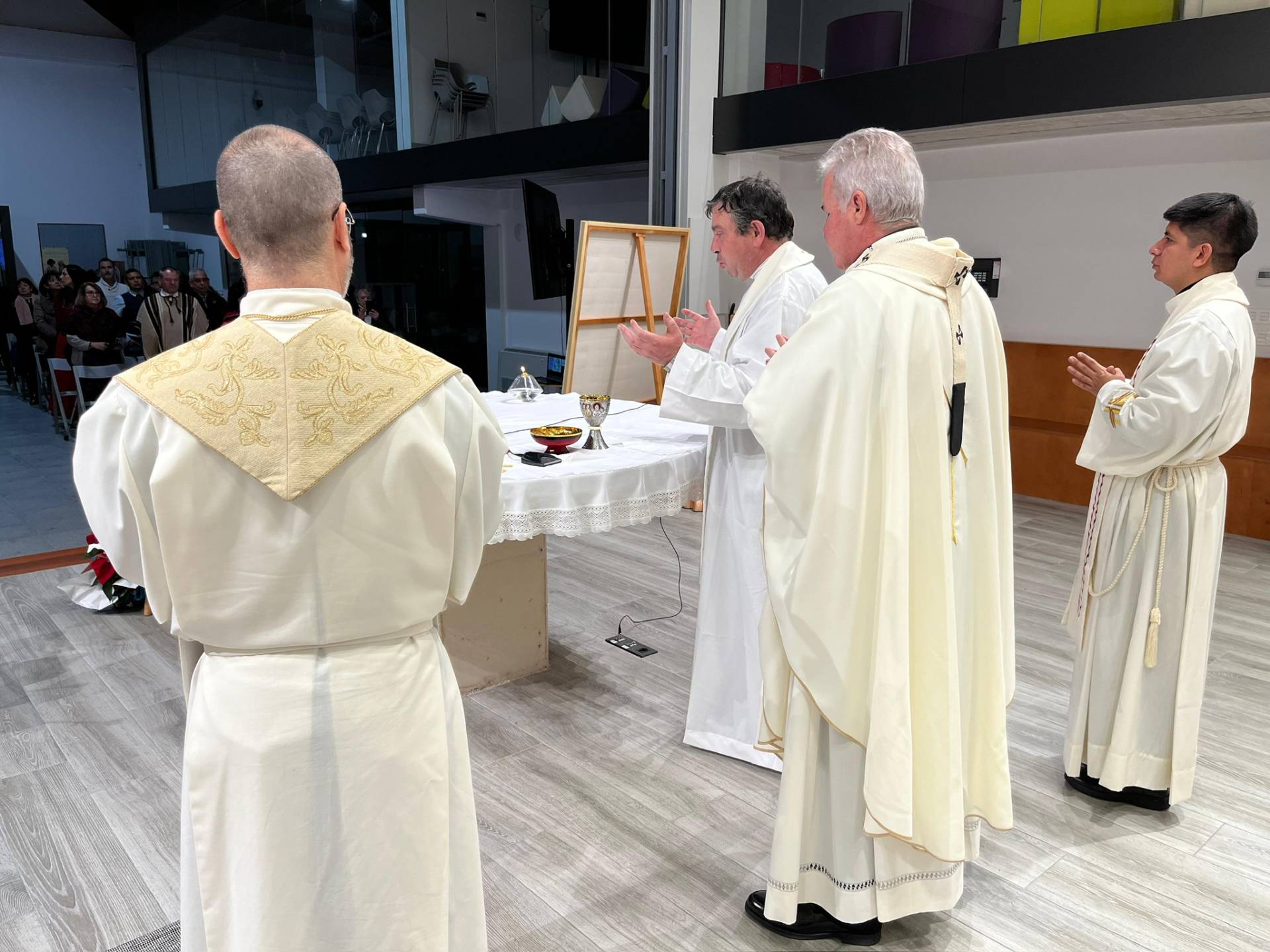 El arzobispo celebra con la comunidad mexicana la fiesta de la Virgen de Guadalupe 10 El arzobispo celebra con la comunidad mexicana la fiesta de la Virgen de Guadalupe