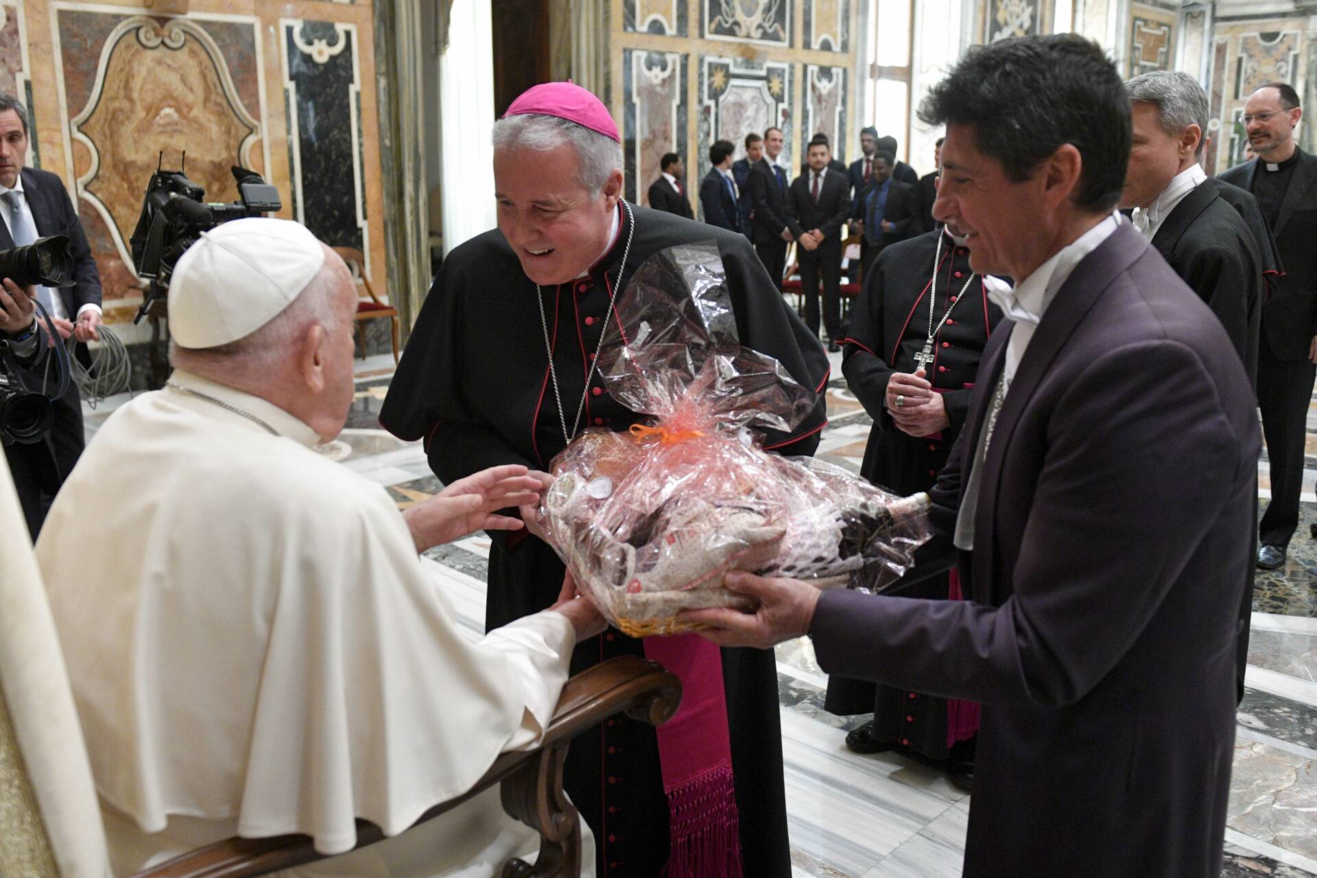 El Papa, a la comunidad del seminario de Burgos: «Jesús te quiere en esta tierra vaciada para llenarla de Dios» 2 IMG_0016