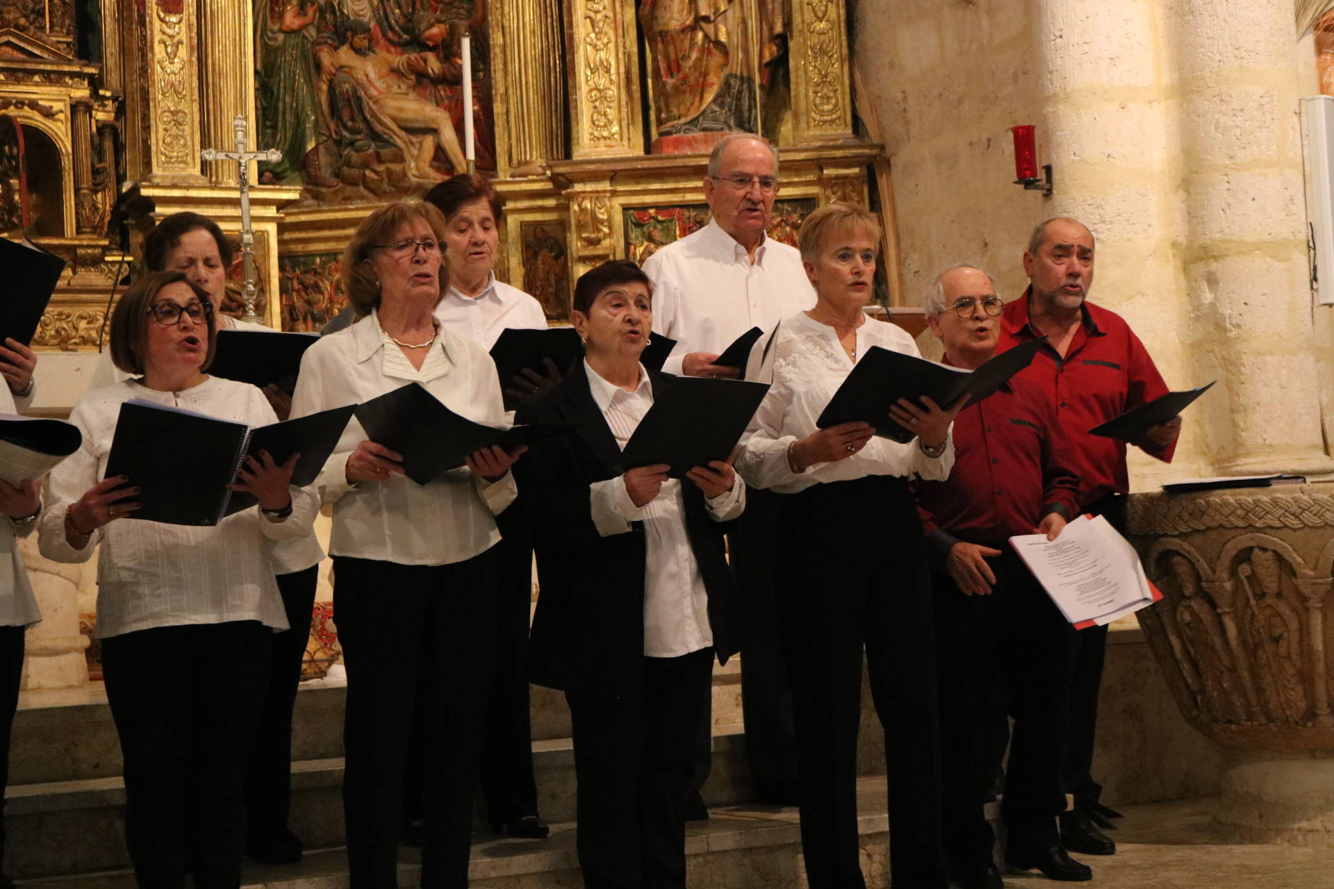 San Juan de Ortega prepara la Navidad con un certamen de villancicos 6 San Juan de Ortega prepara la Navidad con un certamen de villancicos