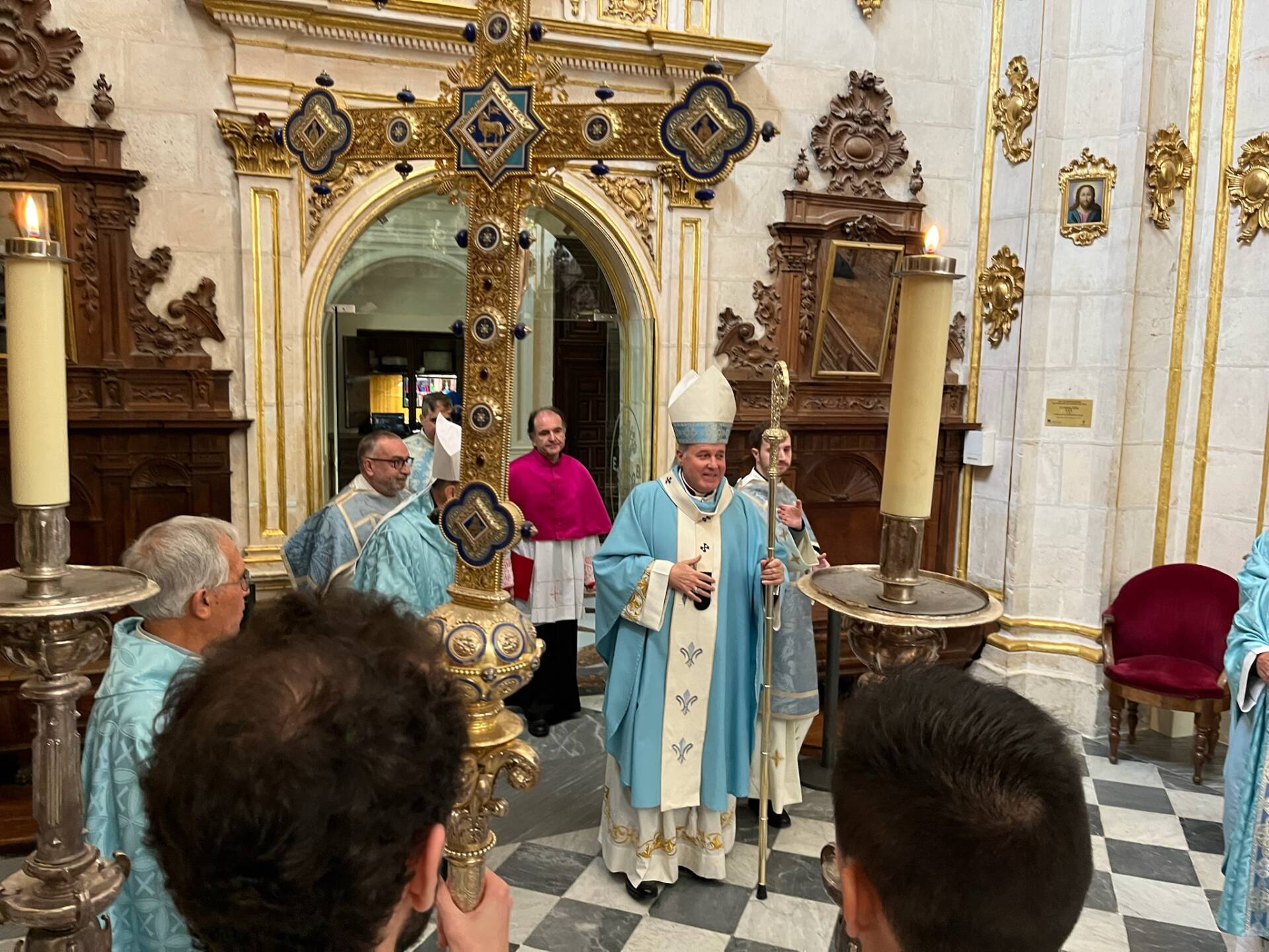 Mons. Iceta: «María, madre de esperanza, nunca abandona a sus hijos» 2 IMG_3663