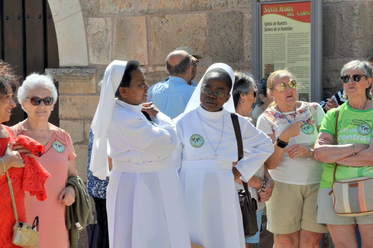Más de 250 familiares de misioneros se dan cita en Santa María del Campo para celebrar el Día del Misionero Burgalés 15 IMG_7478