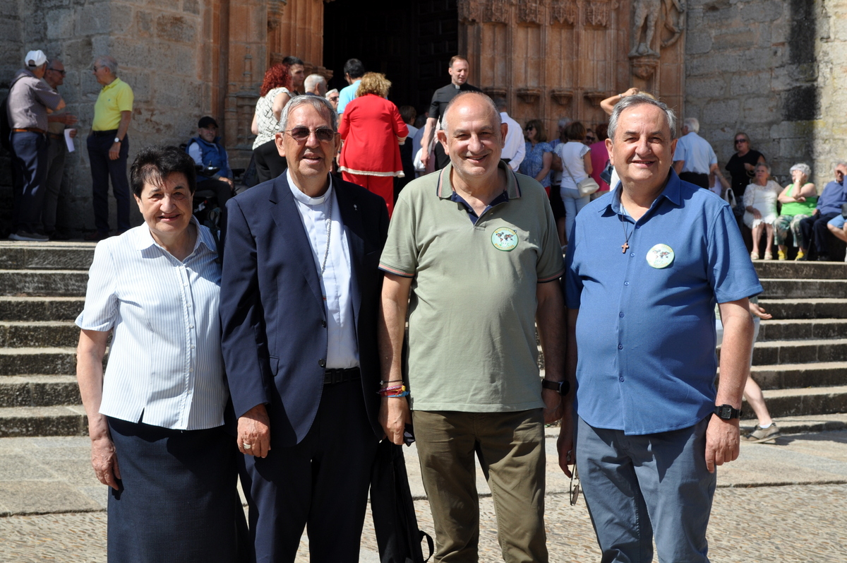 Más de 250 familiares de misioneros se dan cita en Santa María del Campo para celebrar el Día del Misionero Burgalés 13 IMG_7483