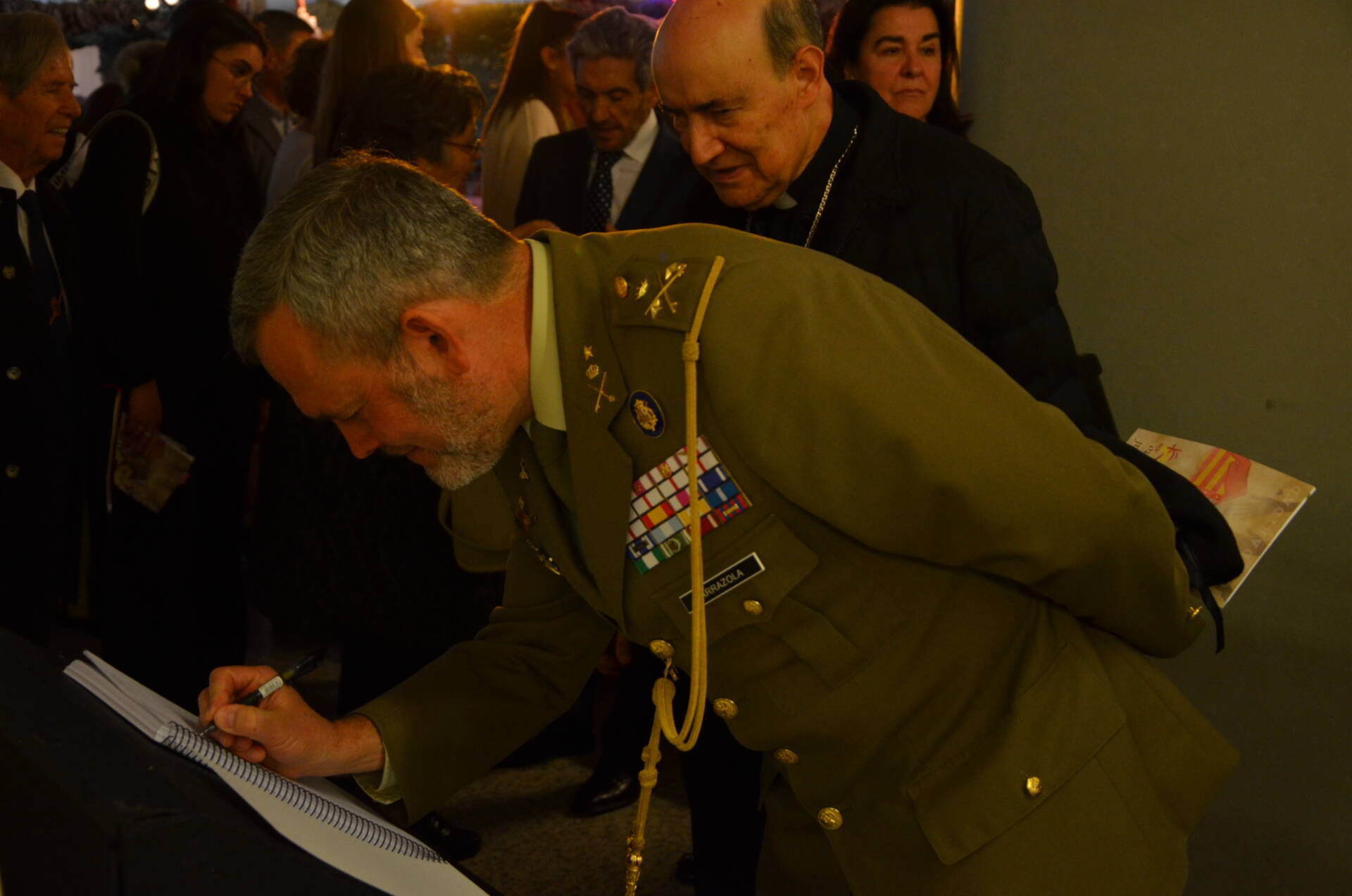 Mons. Herráez bendice el belén monumental del Ejército en Burgos 16 Mons. Herráez bendice el belén monumental del Ejército en Burgos