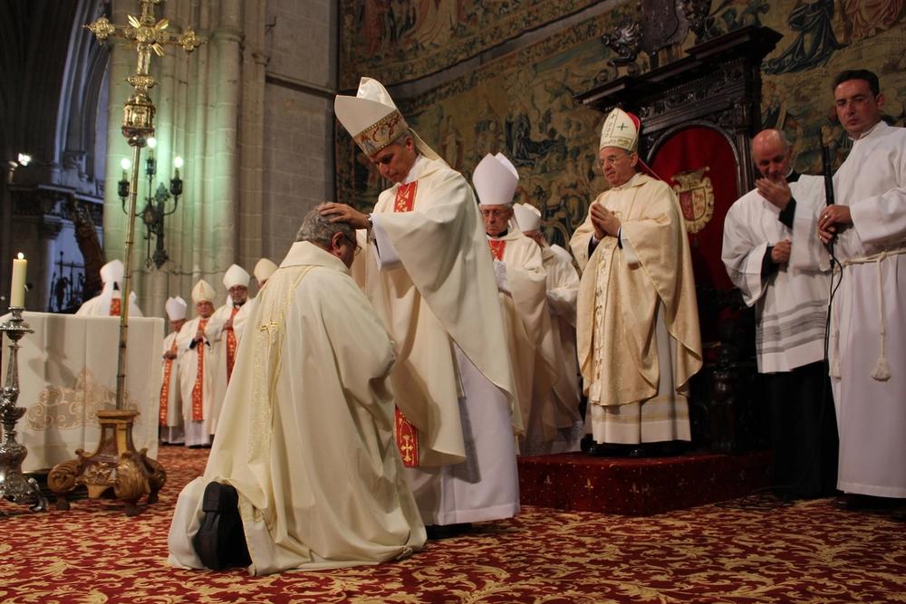 «Es un inmenso regalo»: Mons. Iceta expresa su alegría por la elección del papa León XIV 5 inmenso-regalo-iceta-alegria-eleccion-papa-leon-xiv_04