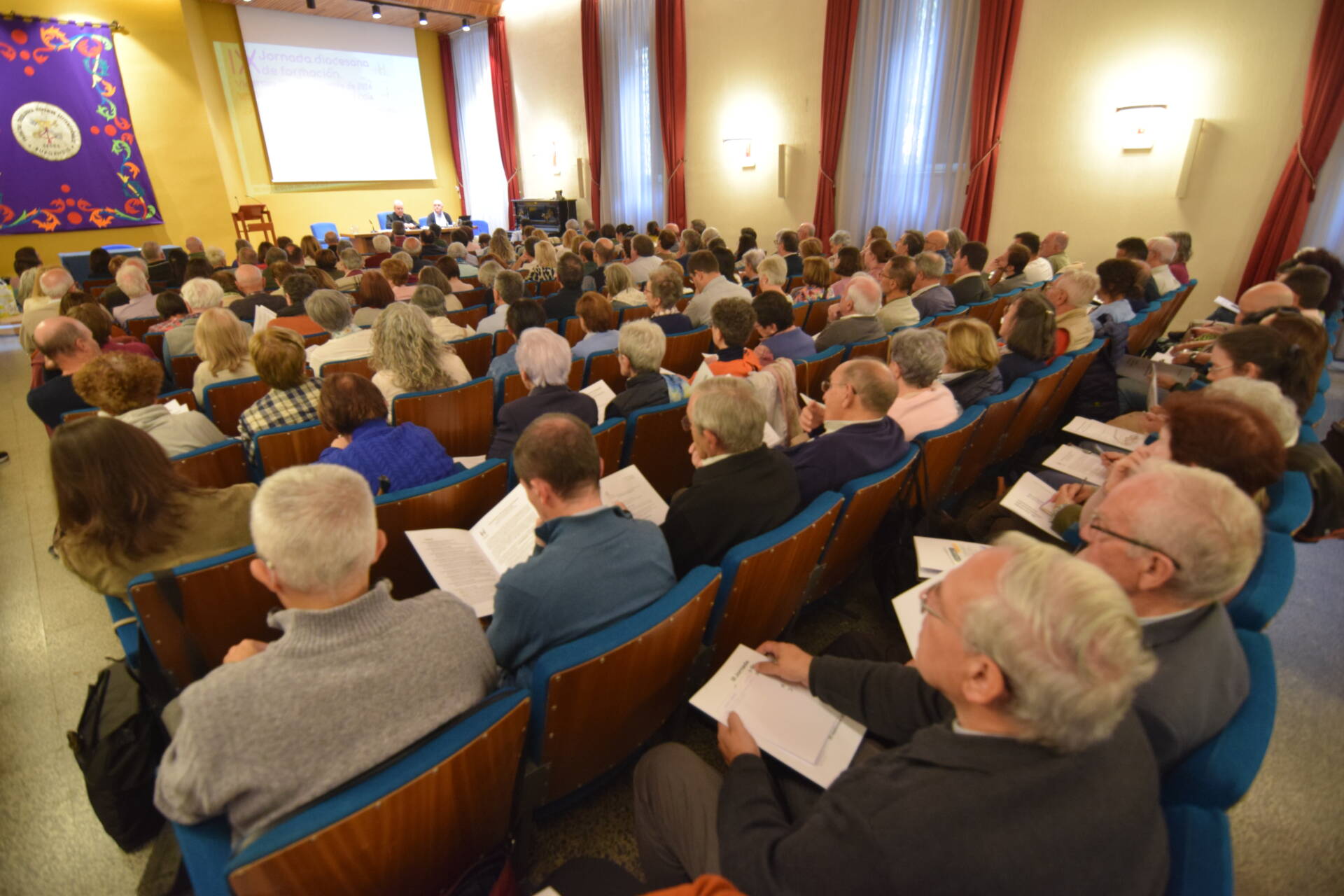 La Jornada Diocesana de Formación aborda el acompañamiento: «Es un arte, no hay protocolos ni caminos unívocos» 4 jornada formacion acompanar_8