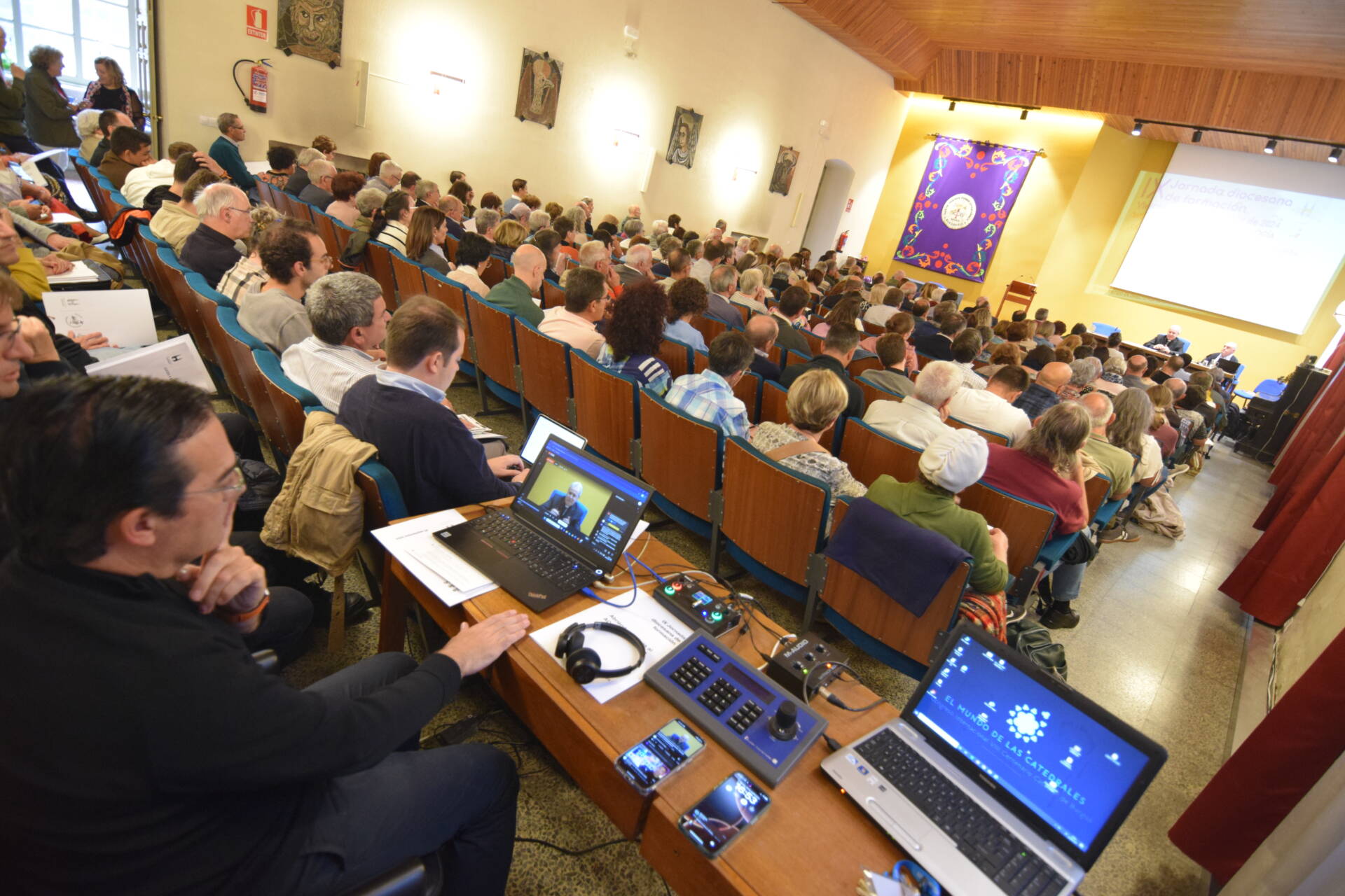 La Jornada Diocesana de Formación aborda el acompañamiento: «Es un arte, no hay protocolos ni caminos unívocos» 12 jornada formacion acompanar_9