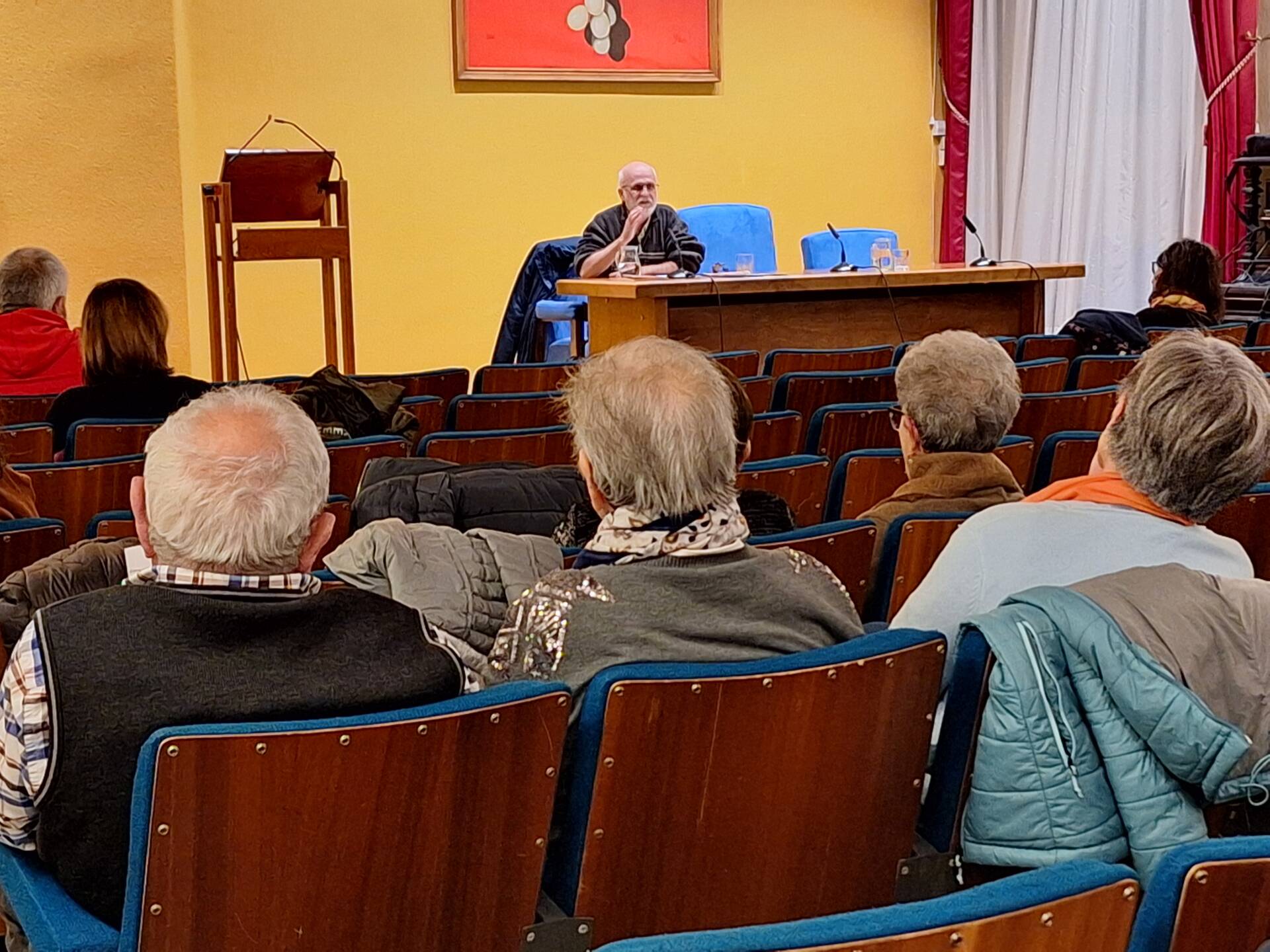 Pedro J. Gómez da inicio a las Jornadas de Divulgación de la DSI en la Facultad 4 Pedro J. Gómez da inicio a las Jornadas de Divulgación de la DSI en la Facultad