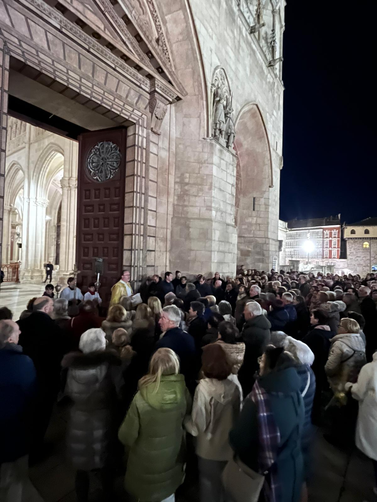 El arciprestazgo del Vega, 'peregrino de Esperanza' en la Catedral 2 jubileo-arciprestazgo-vega-peregrinacion-catedral_05