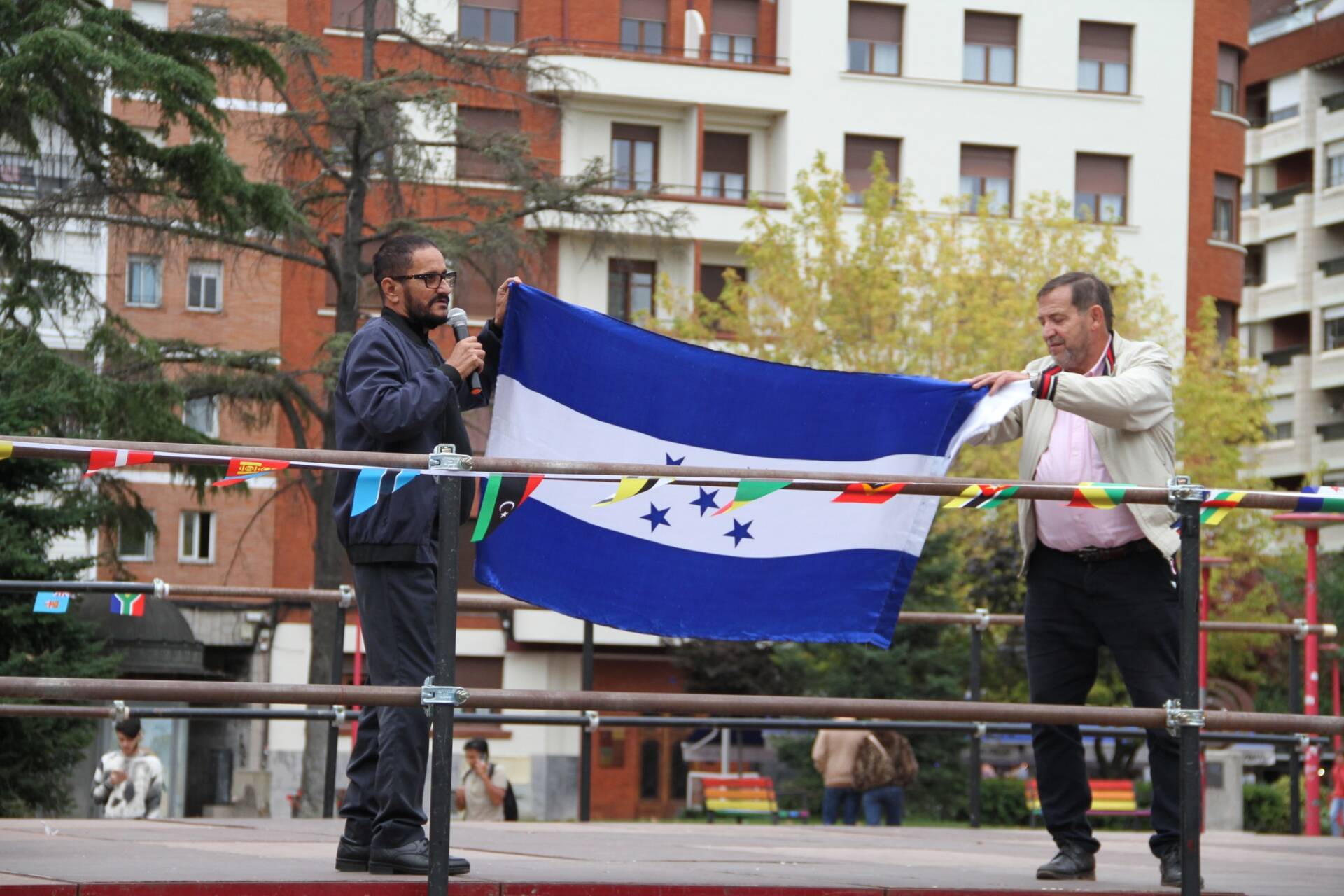 «La Iglesia es universal, abierta y enriquecida por todos» 20 jubileo-migrantes-miranda-iglesia-universal-abierta-enriquecida_020