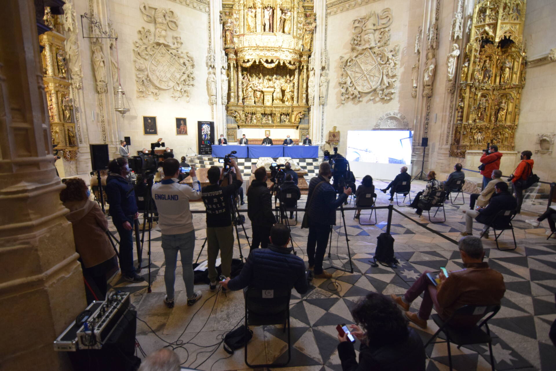 'Lux', un motivo de esperanza en medio de la oscuridad de la pandemia 4 lux edades del hombre catedral de burgos