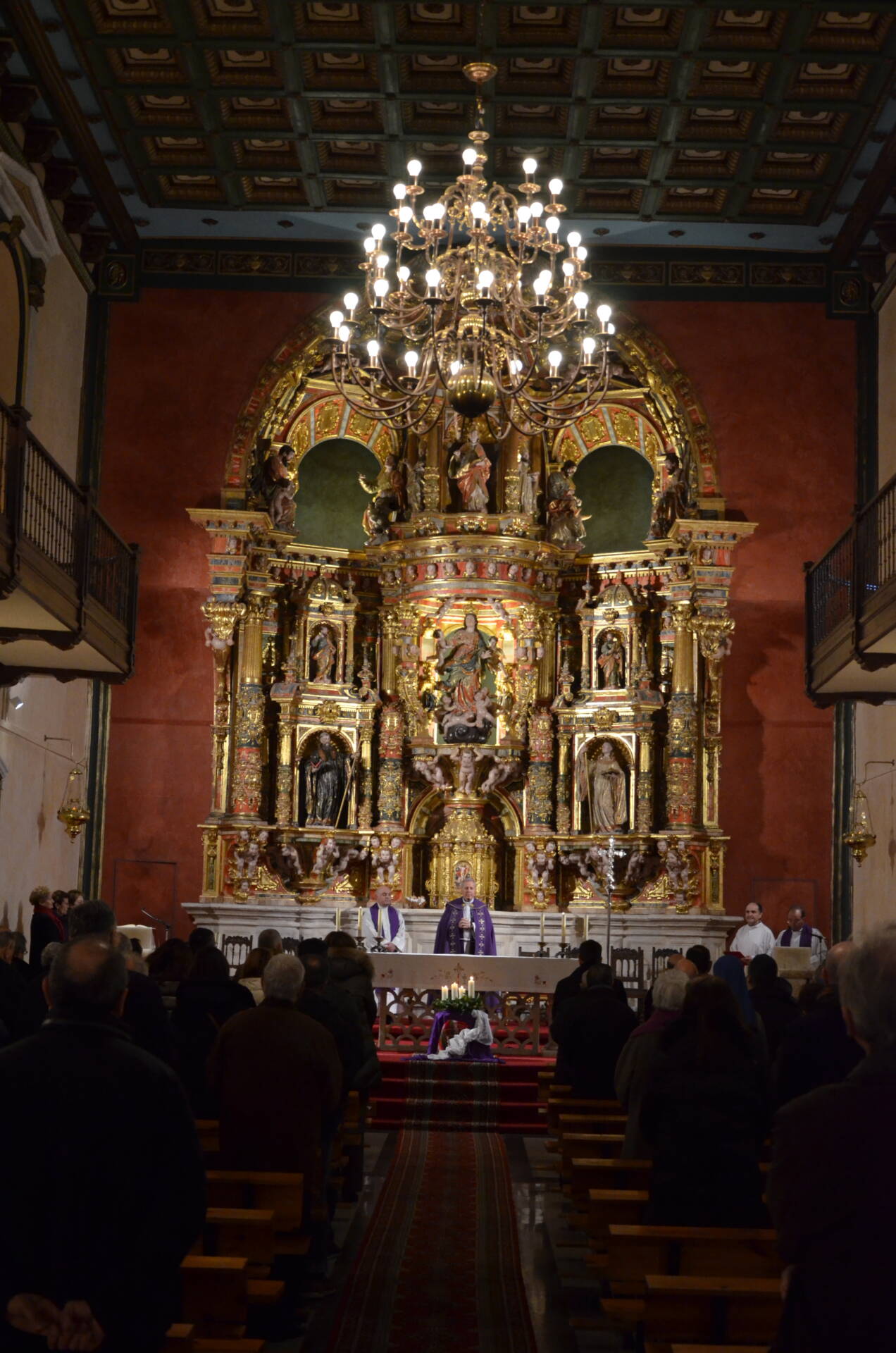 El arzobispo felicita la Navidad a todos los burgaleses 3 mario-iceta-arzobispo-felicitación-navidad-seminario_00002