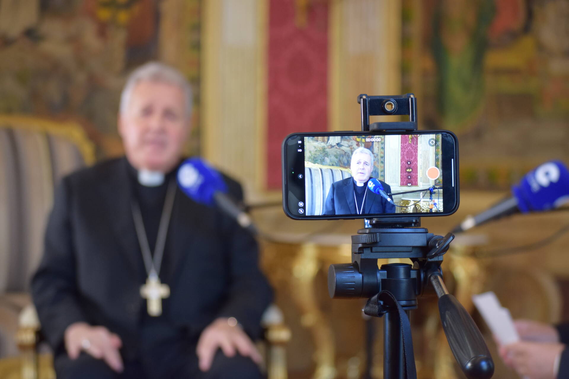 Mons. Mario Iceta hace balance de sus cuatro años al frente de la archidiócesis 13 Mons. Mario Iceta hace balance de sus cuatro años al frente de la archidiócesis